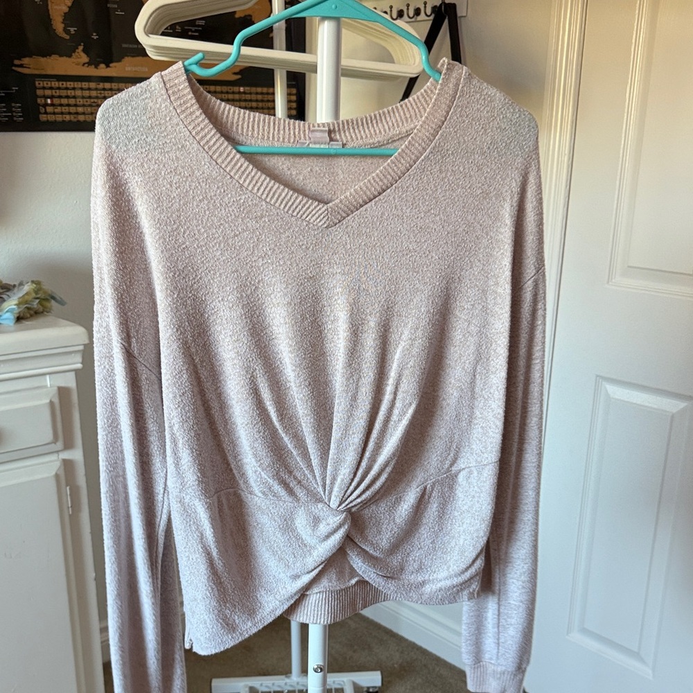 SO Women's V-Neck Twist Front Sweatshirt - Light Pink